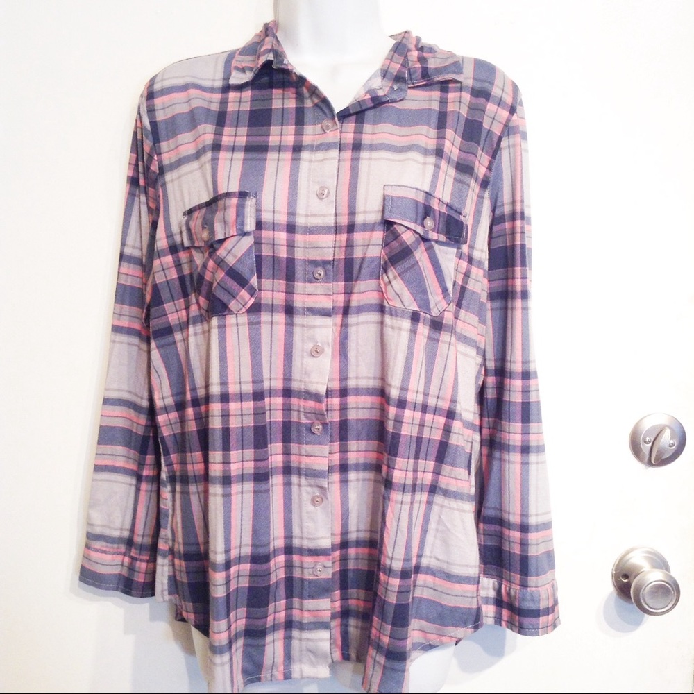 🌟5 for $25🌟 Plus Size Plaid Flannel Button Up